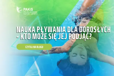 Kobieta pływa na plecach w basenie, z napisem "Nauka pływania dla dorosłych".